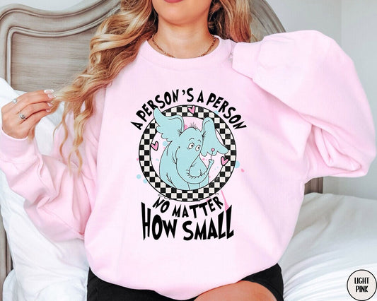 Léine duine is cuma cé chomh beag Sweatshirt, Read Across America Shirt, Cat In The Hat Tee, Dr.Suess book Shirt