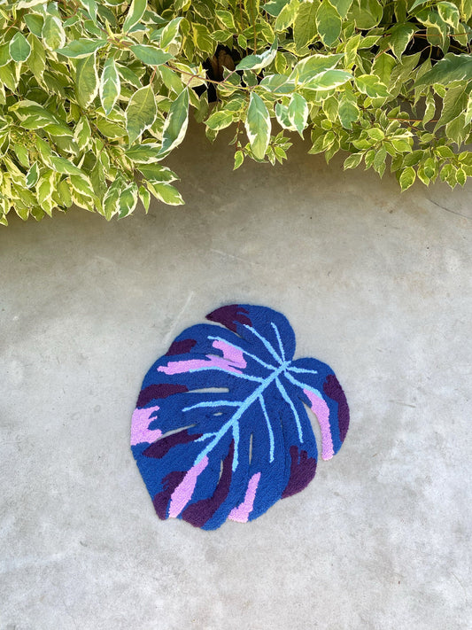 Tufted Monstera Leaf Rug, Hypoallergenic Acrylic Nature-Inspired Decor, Non-slip Area rug, Sentimental gift for Mother day, Gift for mother