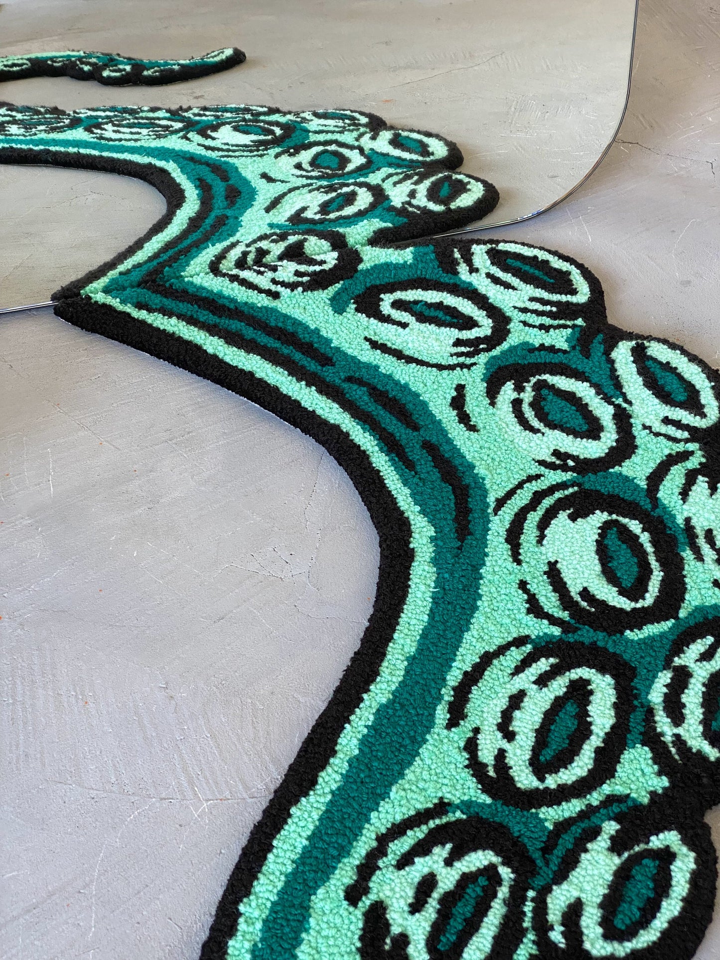 Octopus Tentacle Tufted Rug, Living room floor mat, Bedroom Rug, Aesthetic Rug, Sea Themed Rug, Realistic Rug, Gift for Her
