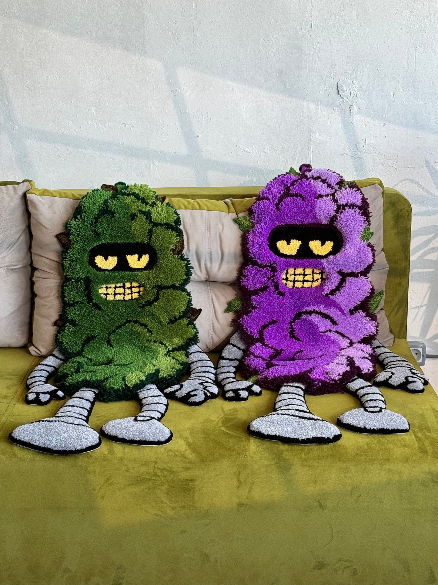 Tufted 3D Cartoon Rug, Fluffy Moss Rug, Stylish Rug, Robot rug, Handmade floor art, Suit Tufted Rug, Halloween gift, Christmas gift