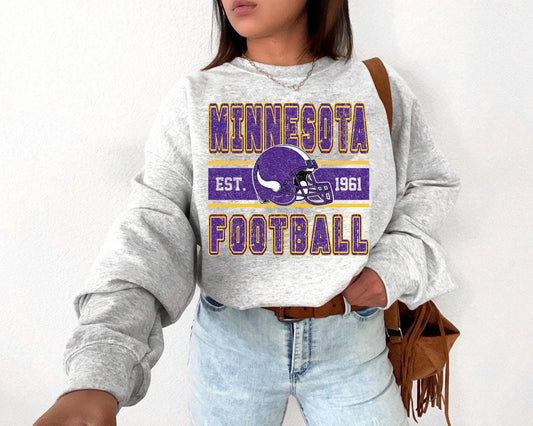 Vintage Minnesota Football Shirt, Purple and Gold Shirt, Minnesota Football Sweatshirt, Style Minnesota Football shirt, Sunday Football