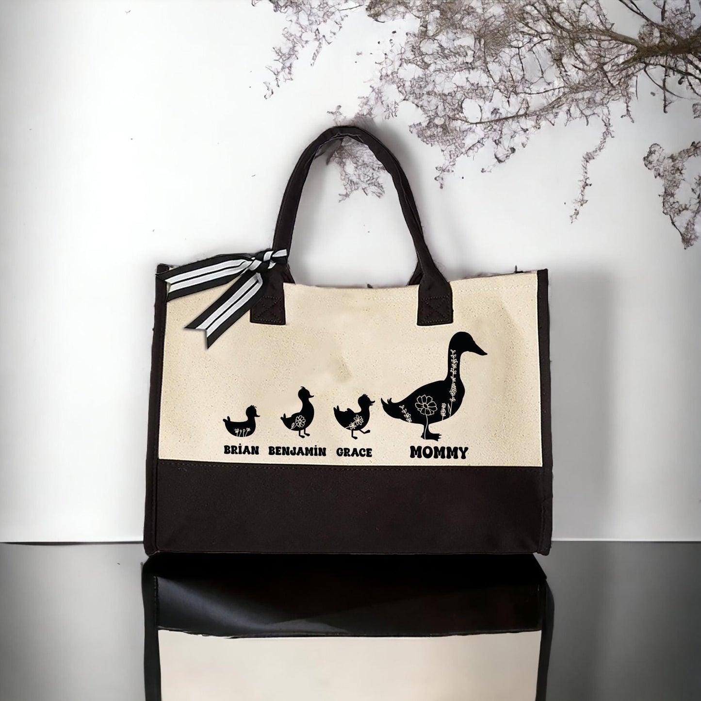 Kids Names Tote Bag, Duck Grandkids Tote, Customized Shoulder Bag, Mother Duck Canvas Tote, Grandma Handbag Gift, Large Tote Bag, Lunch Bag