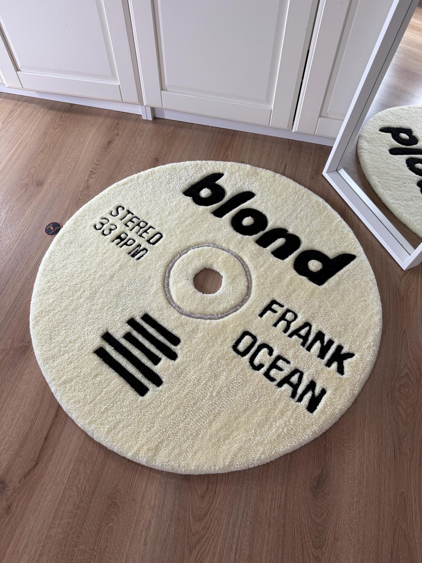 Blond Album Cover Rug: Handmade Tufted Music Rug (90cm)