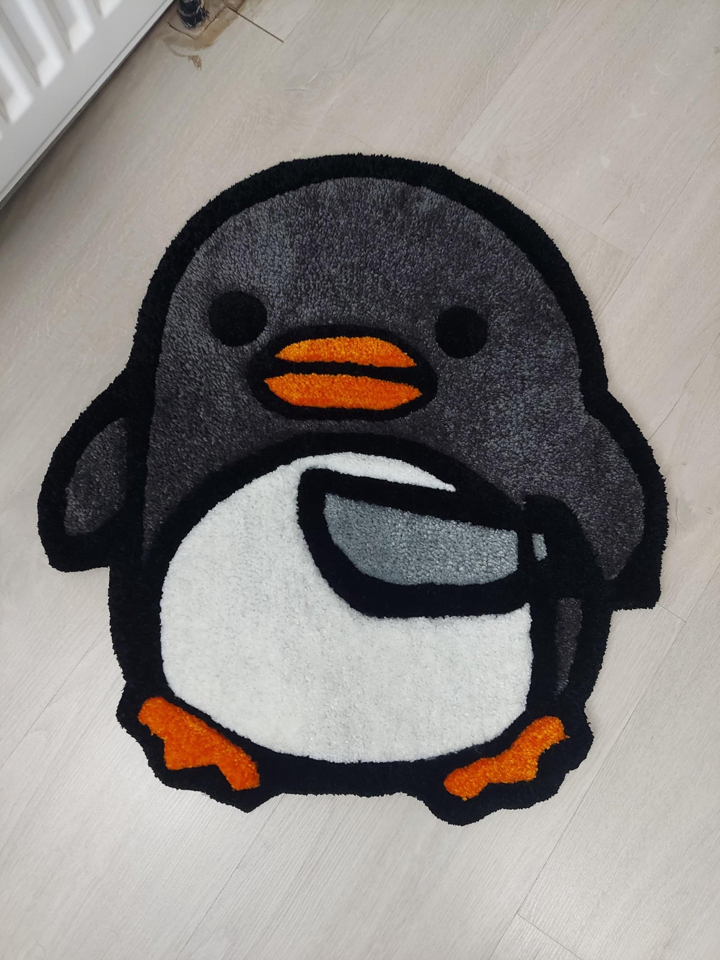 Cute Tufted Penguin Rug with Knife Design – Fun and Unique Handmade Floor Mat, Cartoon Penguin Bath Mat, Funny Kawaii Decor