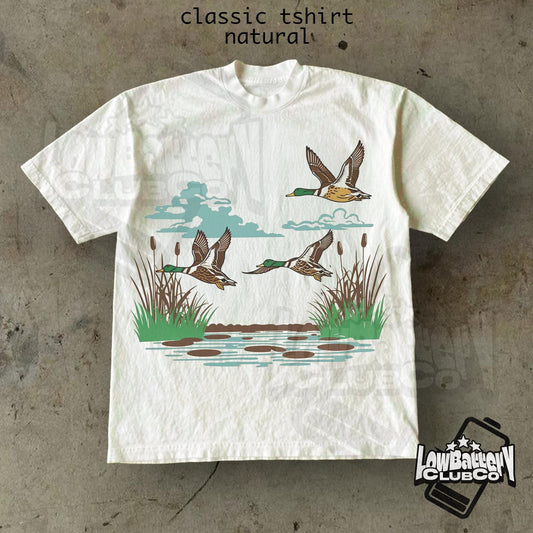 Vintage Wildlife Duck Tee, Retro Naturecore Animal Graphic Shirt, Comfort Colors Bird Lover T-Shirt, Outdoors Aesthetic Streetwear