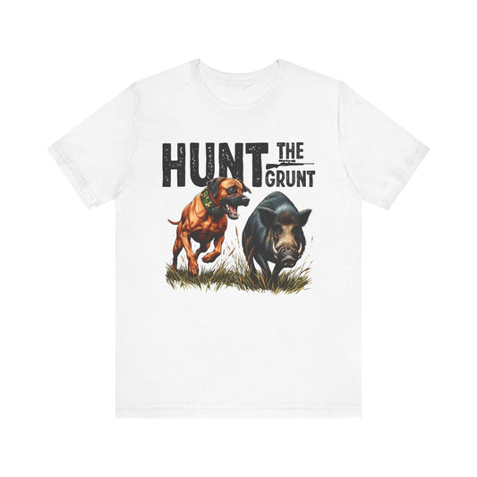 Hog Hunting Graphic Tee: Outdoorsman Unisex T-Shirt
