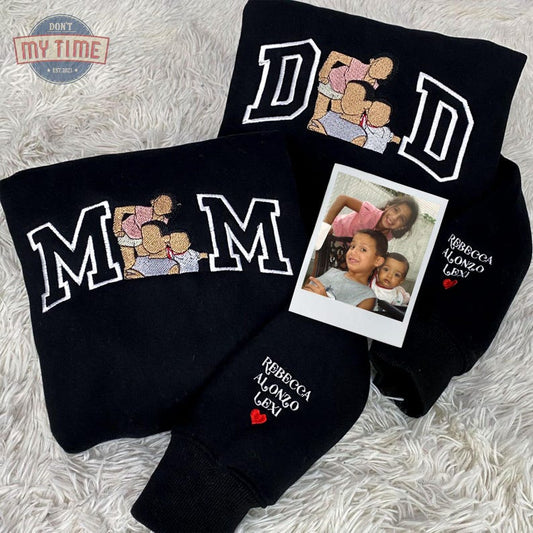 Custom Embroidered Hoodie Mama and DadPortrait, Mama Sweatshirt with Photo, Varsity Shirt, Dad Mom Custom Portrait Sweaters, Dad Mom Gift