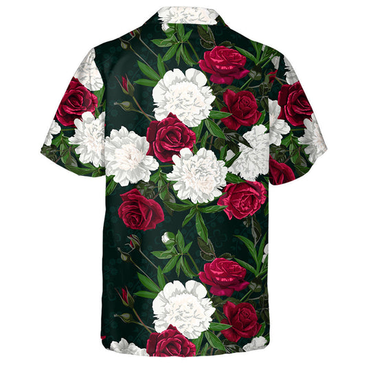 Rósanna Dearga Agus Peony Bán ar Chúlra Dorcha Léine Haváís, Bronntanas Léine Haváíais, Bronntanas Nollag