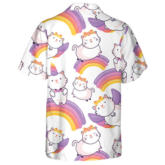 Cat gleoite le Cúlra Adharc agus Eireaball Aonbheannaigh Léine Haváí, Bronntanas Léine Haváís, Bronntanas Nollag