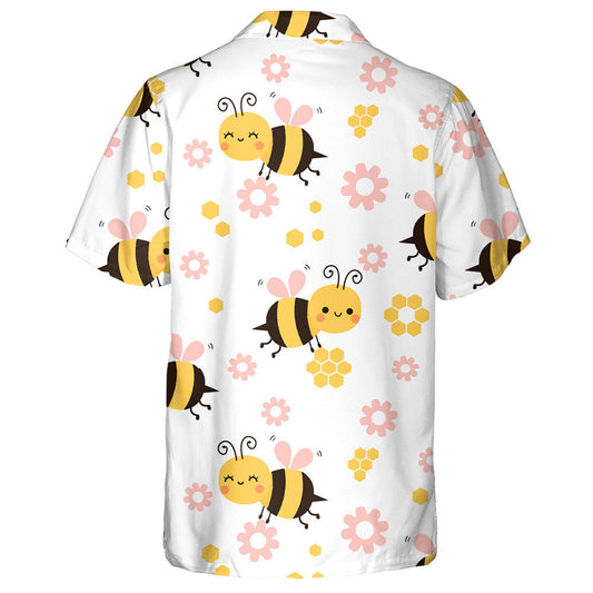 Cartún Bee Agus Bláthanna Beaga Ar Chúlra Bán Léine Haváís, Bronntanas Léine Haváíais, Bronntanas Nollag