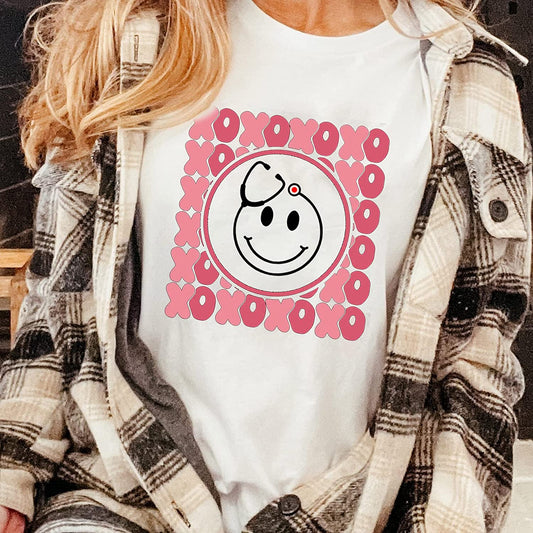 XOXO valentine nurse T-Shirt for Nurses, Stethoscope heart smile Sweatshirt, funny NICU Nurse Crew Long Sleeve, Xoxo Cute Crane Hoodie