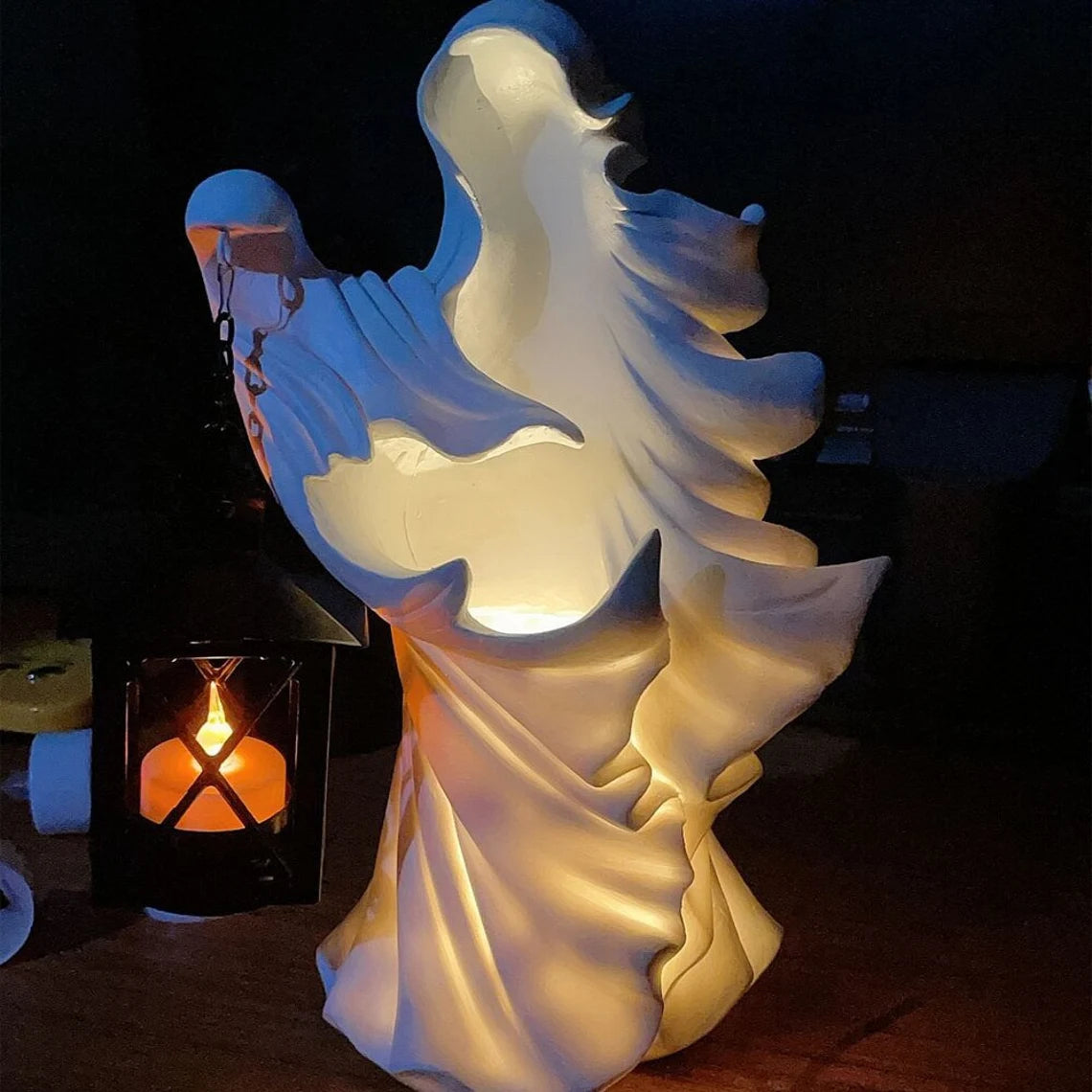 Faceless Witch Hell Messenger With Lantern Resin Realistic Statue Sculpture The Ghost Looking for Halloween Scary Decor