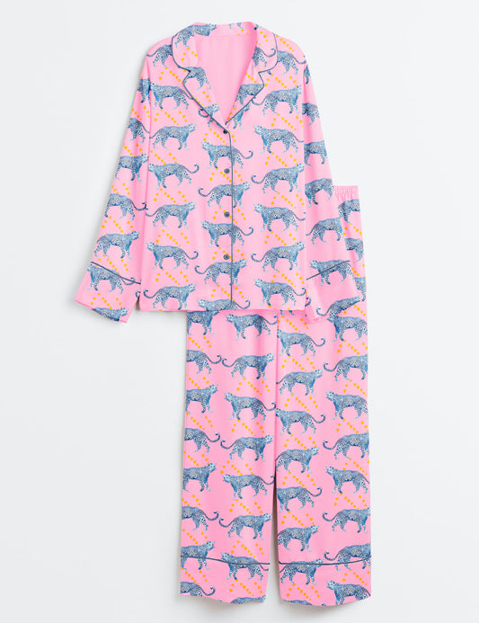 Women’s Pink Cosmic Cheetah Watercolor Cheetah Wildlife Print Long Sleeve Satin Pajama Set