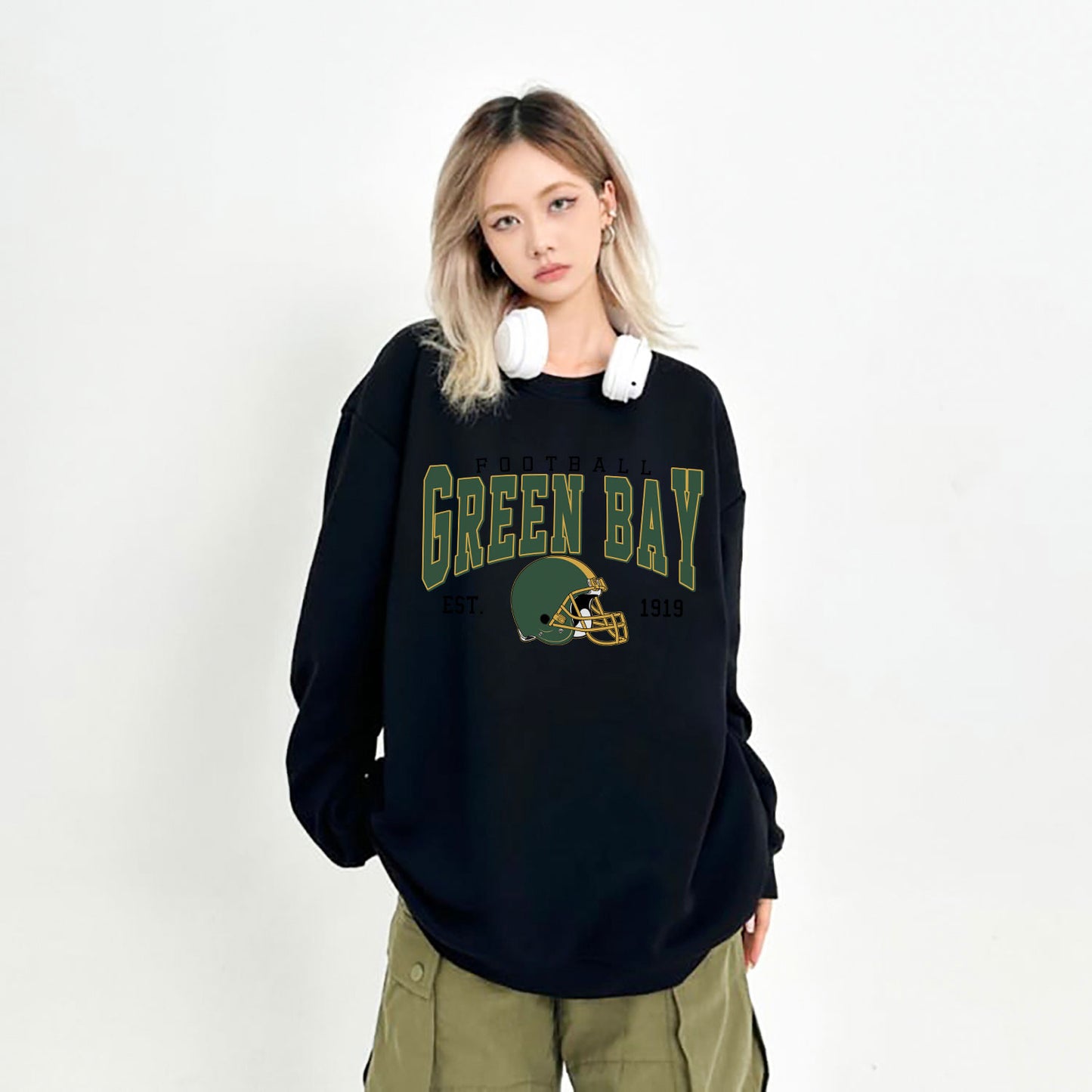 GREEN BAY FOOTBALL EST 1919 Sweatshirt, GREEN BAY FOOTBALL EST 1919 Shirt Retro Style 90s Vintage Unisex Crewneck, Graphic Tee Gift For Football Fan Sport.