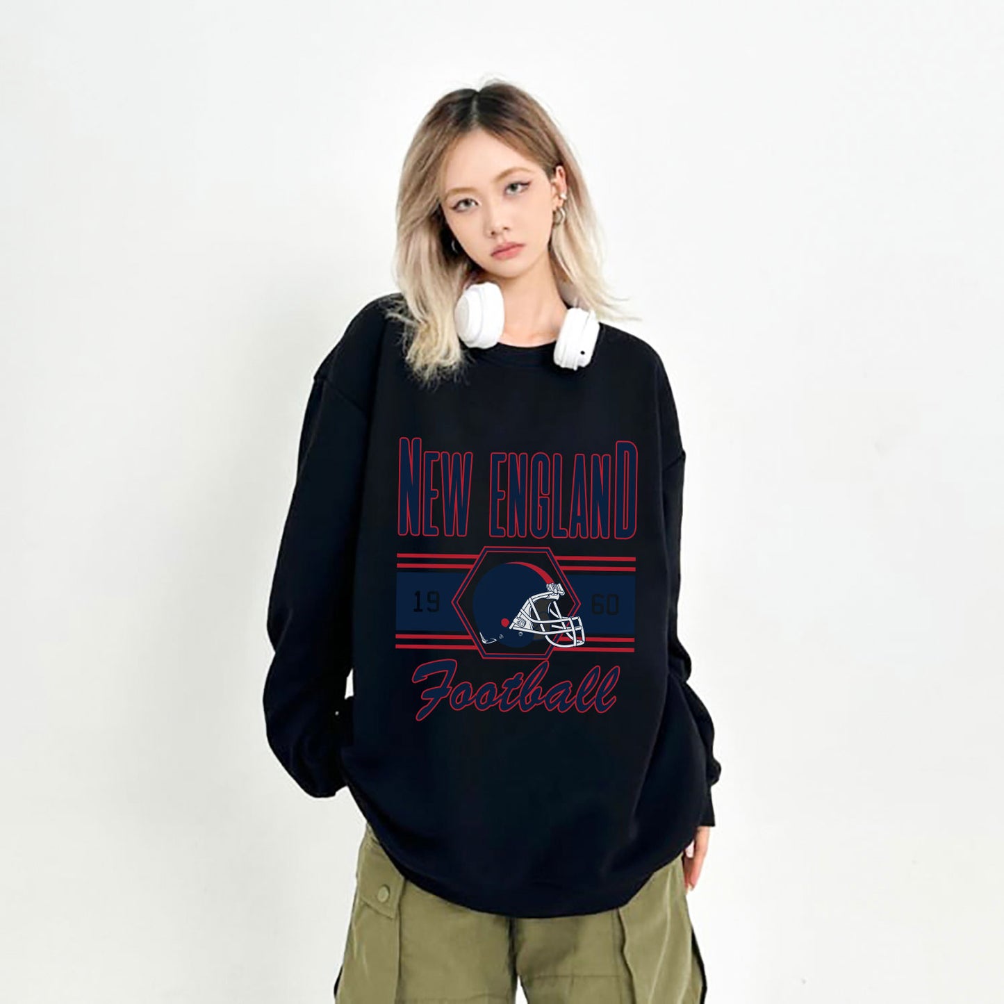 New England FOOTBALL Sweatshirt, New England FOOTBALL Shirt Retro Style 90s Vintage Unisex Crewneck, Graphic Tee Gift For Football Fan Sport