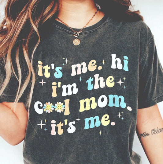 Cool Mom T-shirt, Mom Sweatshirt, Cute Mothers Day Gift, Cool Mom Club Sweatshirt, Retro Mama Shirt, Best Friend Gift, Funny Mom Shirt