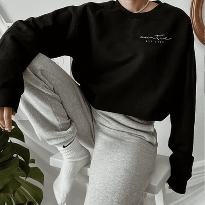 Custom Cool Aunts Club Sweatshirt, Cool Aunt Sweater, Auntie Gift, Aunt Birthday Gift, Sister Gift Sweater, Auntie Sweater, New Aunt Sweater