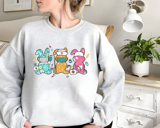 Geansaí Bunny Cásca, Cochaillín Cásca an Dochtúr, Bronntanas Chillín Le My Peeps, Léine Cásca, Léine Gleoite Cásca, Criú Altraí, Léine an Dochtúir