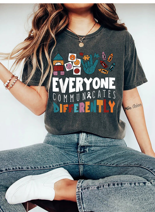 Funny Mama Sweatshirt, Somebody's Fine Ass Mama, Preppy Smiley Face Mom Shirt, Retro Boho Gift For New Mom, Baby Shower Gift, Gift for Wife