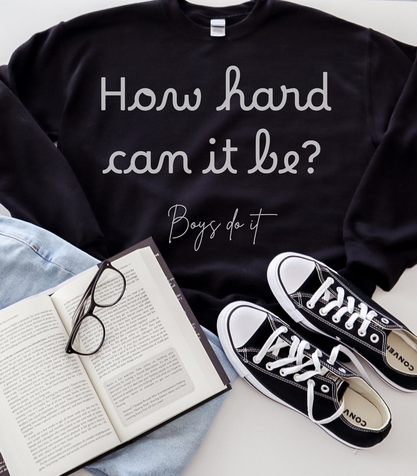 Cé chomh deacair is a d'fhéadfadh sé a bheith ag buachaillí a dhéanann buachaillí é Geansaí Cé chomh deacair a d'fhéadfadh sé a bheith ina geansaí Bronntanais dá mná i gcumhacht cailín léine STEM STEM