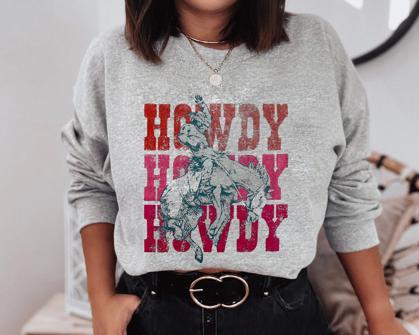 Howdy Cowboy T-shirt, Cowgirl Shirt, Rodeo Shirt, Yeehaw Shirt, Nashville Shirt, Bridesmaid Gift Shirt, Western Shirt, Country Girl T-Shirt