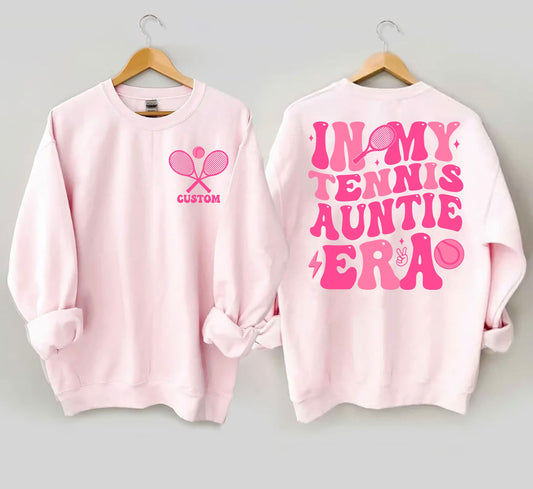 In My Tennis Auntie Sweatshirt, Tennis Auntie Tee, Léine Gleoite Leadóige d’Aintín, Bronntanas Aintín Leadóige, Bronntanas Lá na Máthar, Lá Cluiche, Aintín Spóirt