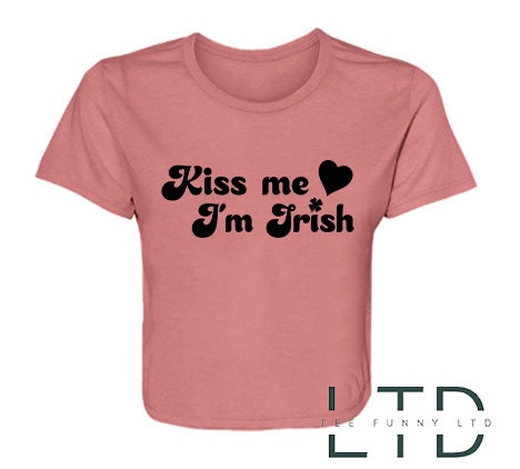 Póg Mise Is Tí Cropped Éireannach mé, Tí Babaí Naomh Paddy, Léine Lá Fhéile Pádraig, Tí Stíl na 90idí, Tí Crochta Lá Fhéile Pádraig, Barr Feistithe na mBan