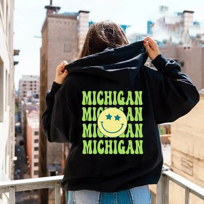 Michigan sweatShirt, Vintage Michigan Shirt, Michigan Crewneck Shirt, Michigan Gift, Michigan Fan Shirt, Game Day sweatShirt