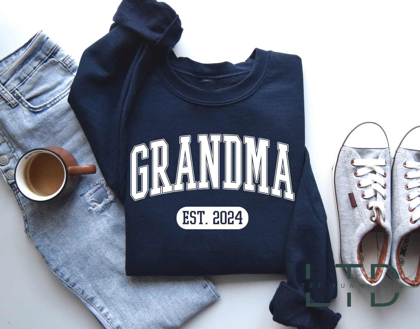 Personalized Grandma Est Sweatshirt, Gift for Grandma, Pregnancy Announcement, Custom Grandma Shirt, Grandma Gift, Grandma est 2024