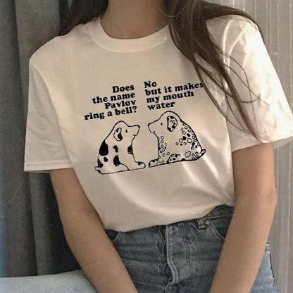 T-léine Madra Pavlov An gcloíonn an Pavlov clog Ní hea, ach cuireann sé léine uisce béil orm