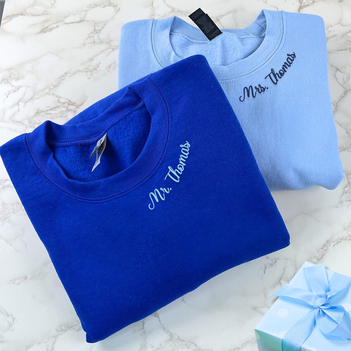 Geansaí Bróidnéireachta Cat Dubh nó Hoodie, Bronntanas Cat Dubh