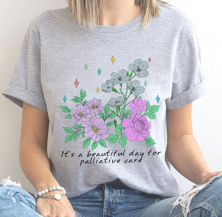T-léine Altra Oispíse Retro Flower, Is Lá Álainn é do Chúram Maolaitheach Léine Tee, T-léine Cúntóir Ospíse, Léine Oibrí Sóisialta Ospíse