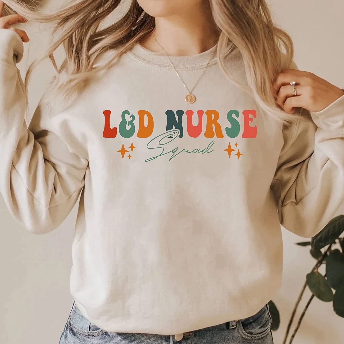 Retro It's A Beautiful Day To Catch Babies Sweatshirt, Custom Labor And Delivery Nurse T-Shirt, Midwife Shirt, L&D Nurse, Nurse Sweatshirt