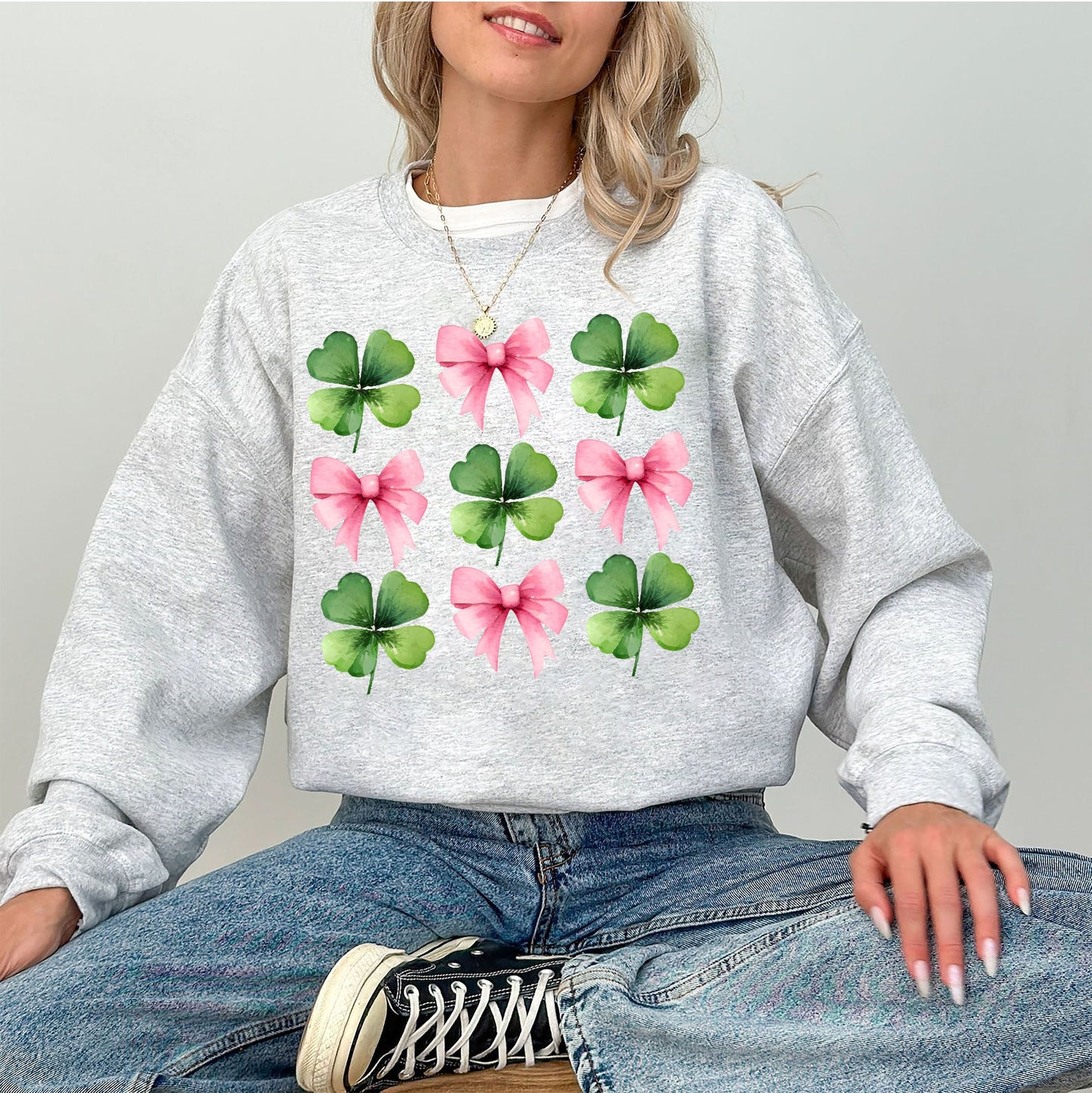 St. Patrick's Day Shamrock Sweatshirt, St Patricks Day TShirt for Nurse, Lucky Irish Women T Shirt Nurse Stethoscope Gift for Nurse