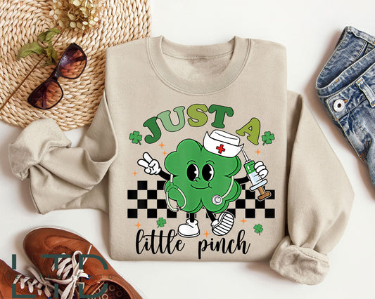 Léinte Altraí Lá Fhéile Pádraig, Léinte Altraí, Banaltra Léinte Phádraig, Pionsa Beag RN Fléibeatóimí L&amp;D, T-Léinte Seamróige do Mhná 1