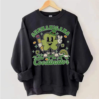 Lá Fhéile Pádraig Múinteoir Sweatshirt Múinteoir St. Patrick Shenanigans Coordinator Retro St. Patrick One Lucky Múinteoir Gift
