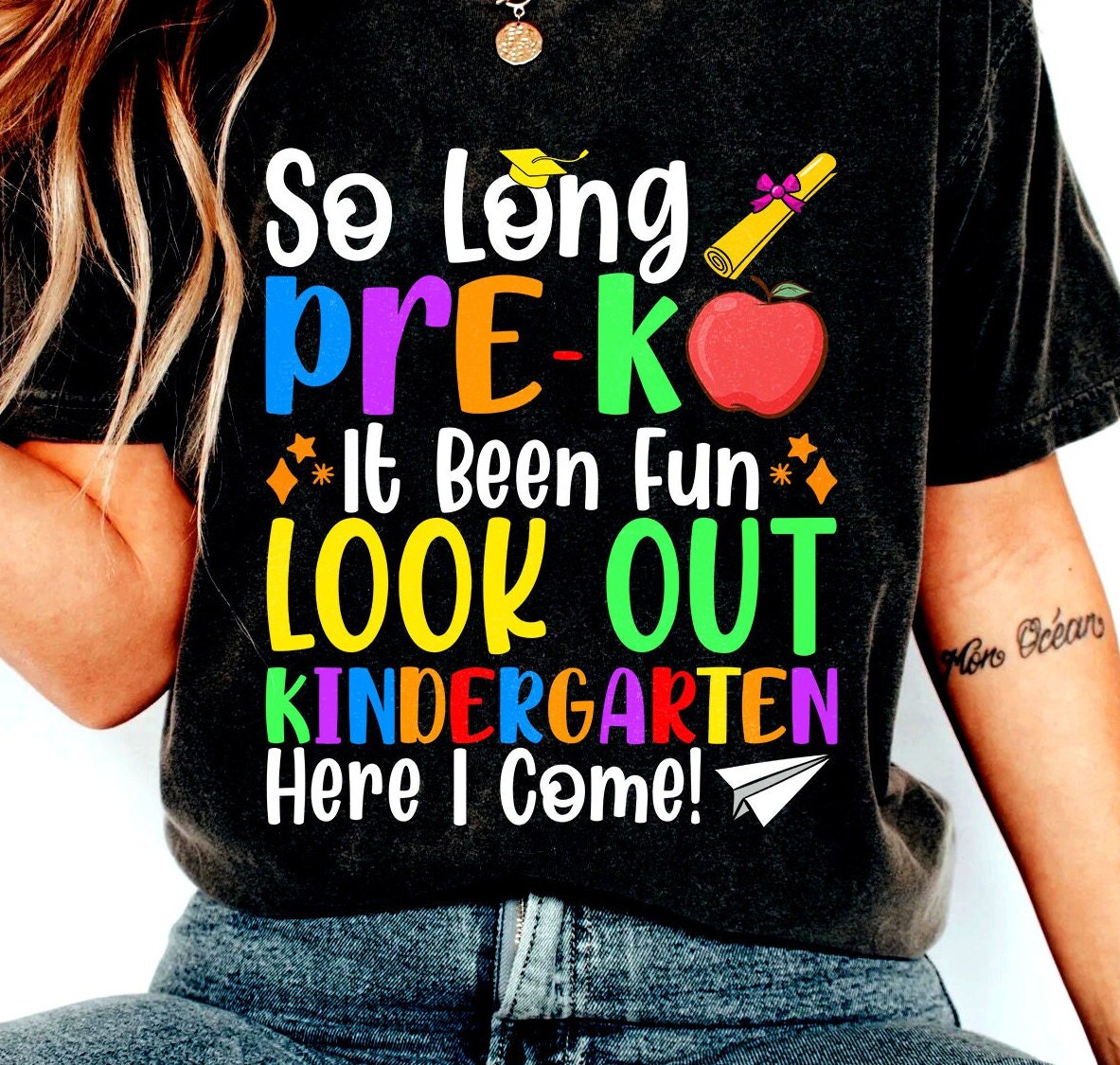 Chomh fada sin Réamh-K Tá sé Báite Ag Breathnú Amach Kindergarten Anseo Thagaim Léine Agus Léine, Léine Ar Ais Ar Scoil, Léine Scoile Céad Lá, Tí Scoile