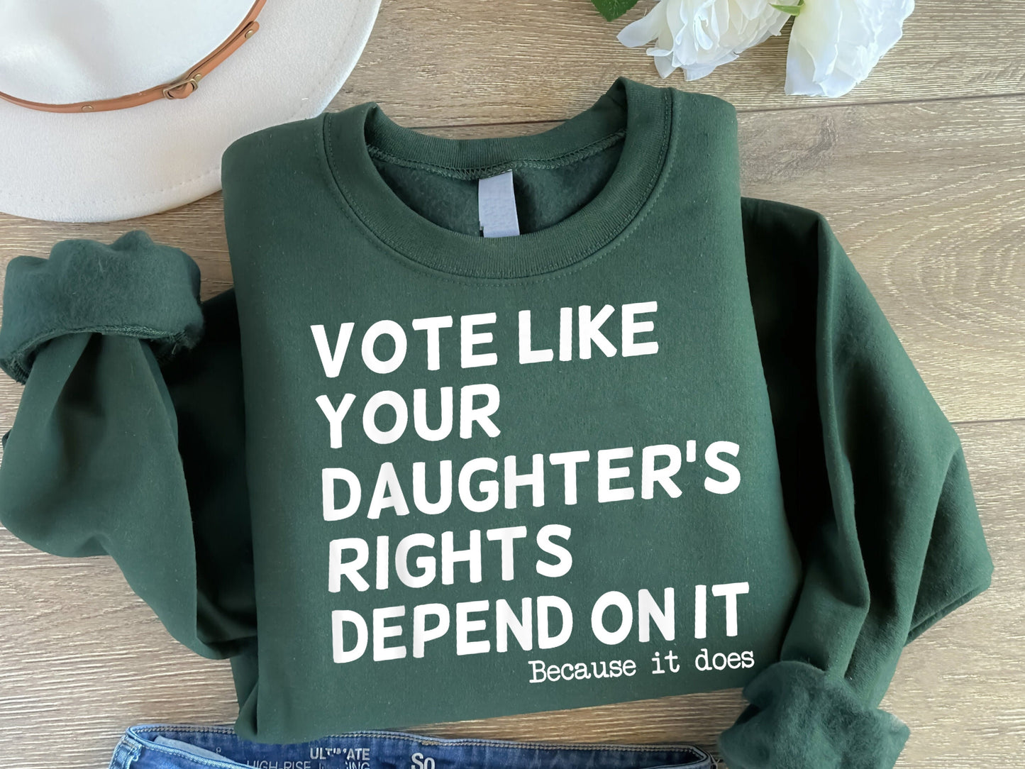 Vóta Cosúil le Cearta Do Iníne Ag Braith Air Shirt Léine Greannmhar, Léine Iníon Daid, Léine Feimineach Seanréidh, Bronntanas Iníon Mam.