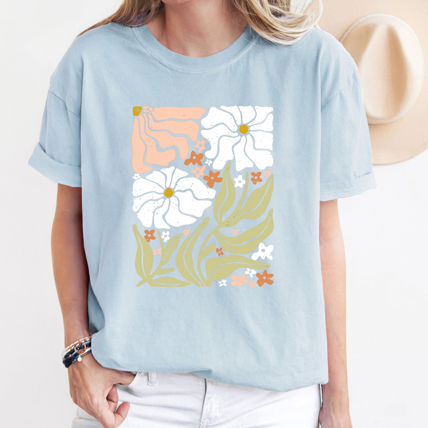 Wild Flower T-Shirt, Flower Garden Sweatshirt, Floral Shirt, Plant Lover Shirt, Botanist Shirt, Gift for Mom, Flower Hoodie,Grandmother Gift