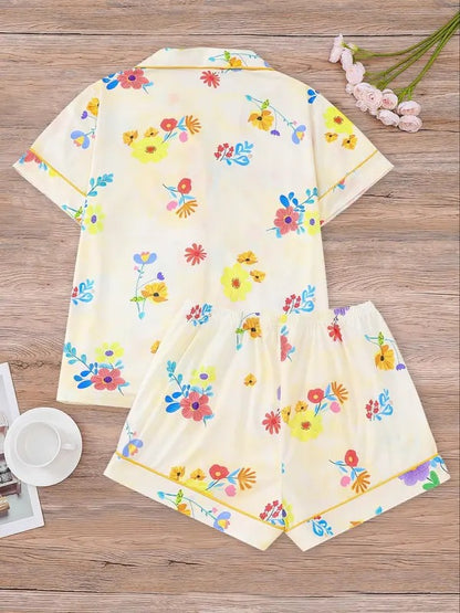 Women's All Over Floral Print Top & Elastic Waist Shorts Pajama Two-piece Set, Casual Comfy Short Sleeve Top & Shorts Pajama Set, Ladies Sleepwear for All Seasons, Pajamas set