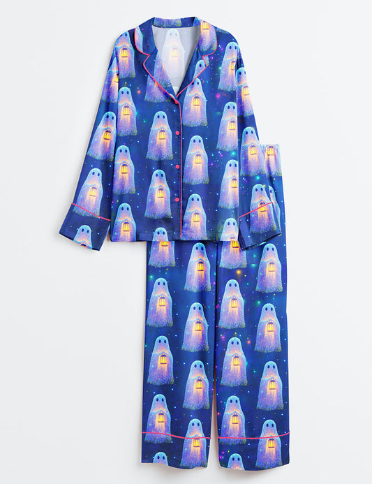 Women’s Ghost Holding A Lamp In The Moonlight Halloween Long Sleeve Satin Pajama Set