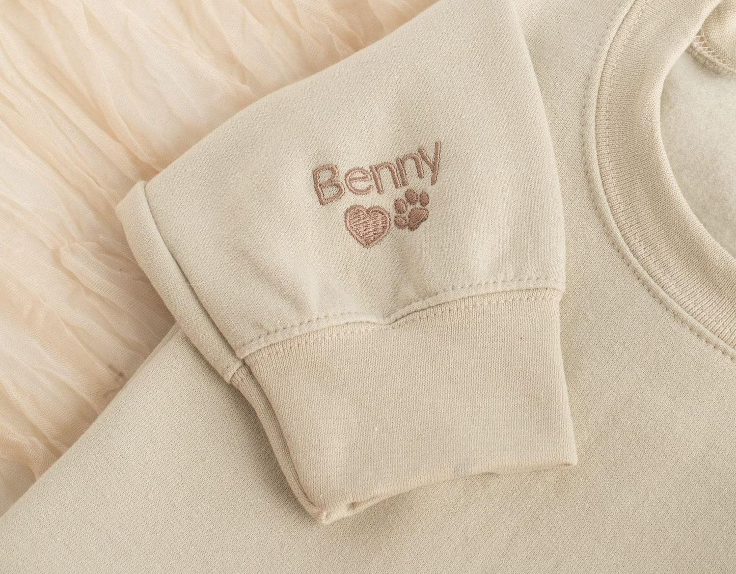 Custom Embroidered Dog Mom Sweatshirt, Dog Name Sweatshirt with Sleeve Names Paw Heart, Dog Mom Gifts, Pet Gifts, Gifts for Dog
