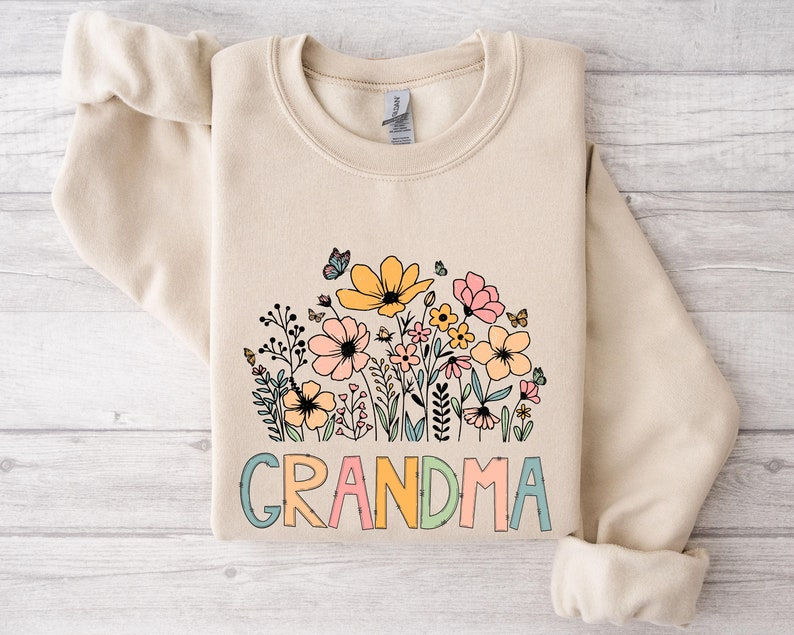 Grandma Sweatshirt, Grandma Wildflower Sweatshirt, Grandma Floral Sweatshirt, Wildflowers Sweatshirt, Grandma Flower Sweatshirt