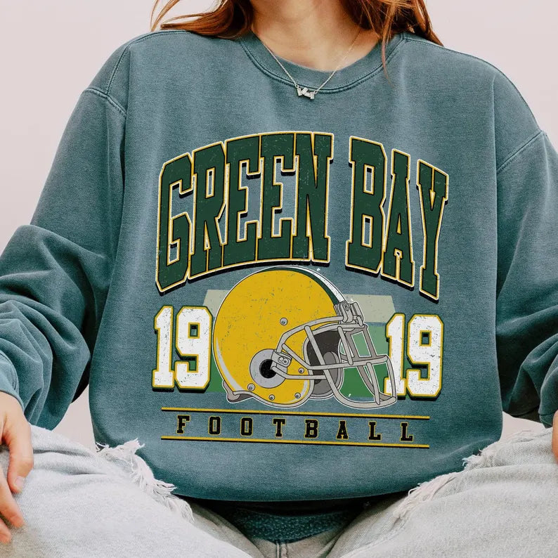 Green Bay Retro 90s Style Football Sweatshirt, Green Bay Football Shirt, Sunday Football Shirt, Vintage Green Bay Crewneck Tee, Game Day