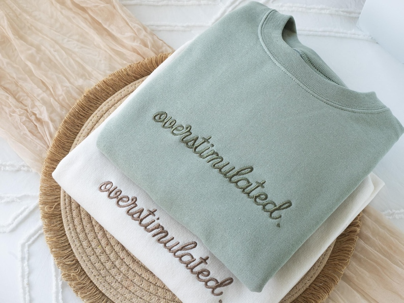 Go dtí an Ghealach Agus Ar Ais Geansaí nó Cochaillín, Bronntanais Lánúin Bróidnithe Pearsanta