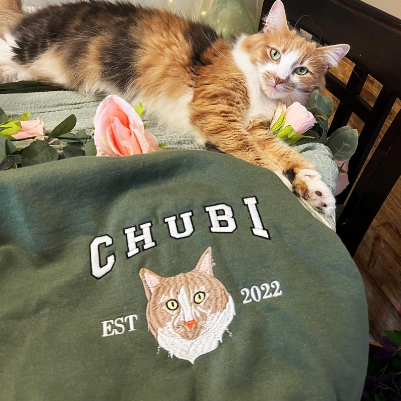 Go dtí an Ghealach Agus Ar Ais Geansaí nó Cochaillín, Bronntanais Lánúin Bróidnithe Pearsanta