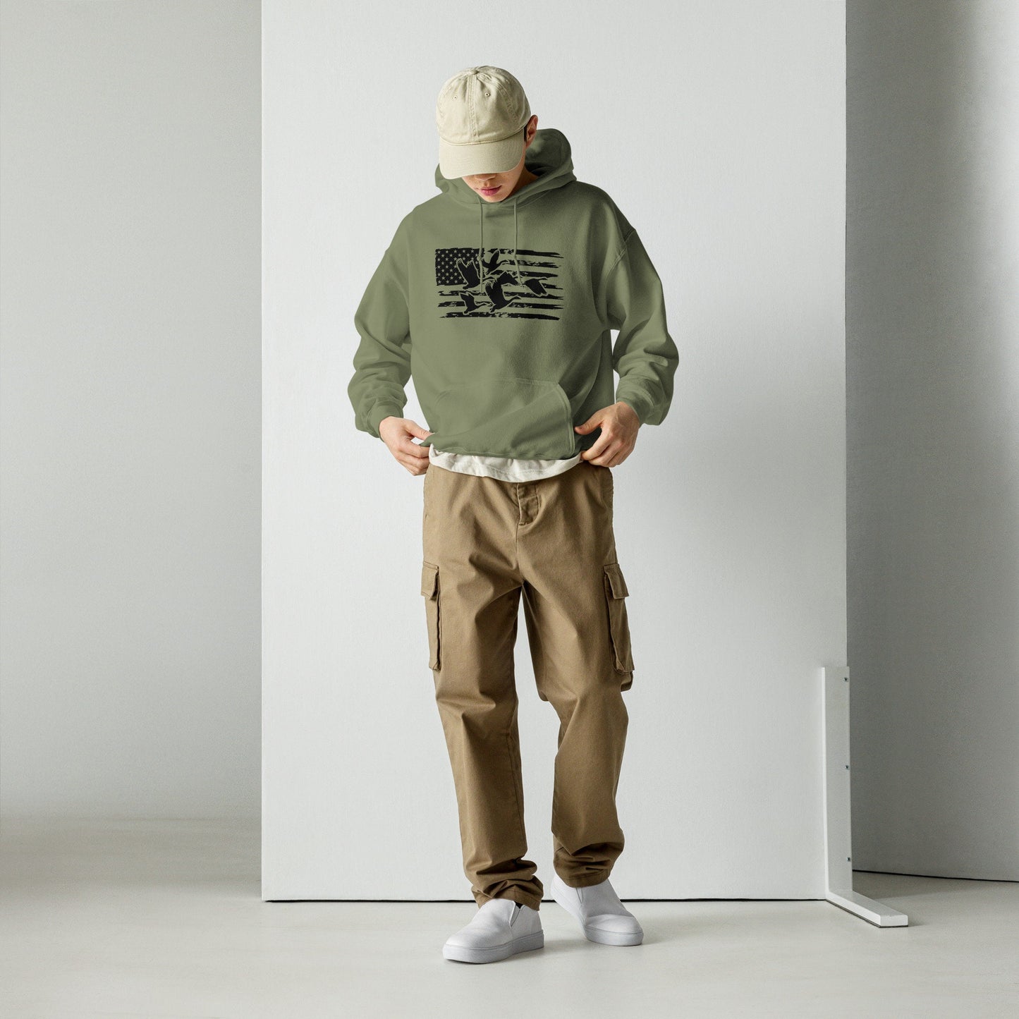 Duck hunting Hoodie, duck hunting gift, hunting gift for men, American flag hunting, goose hunting