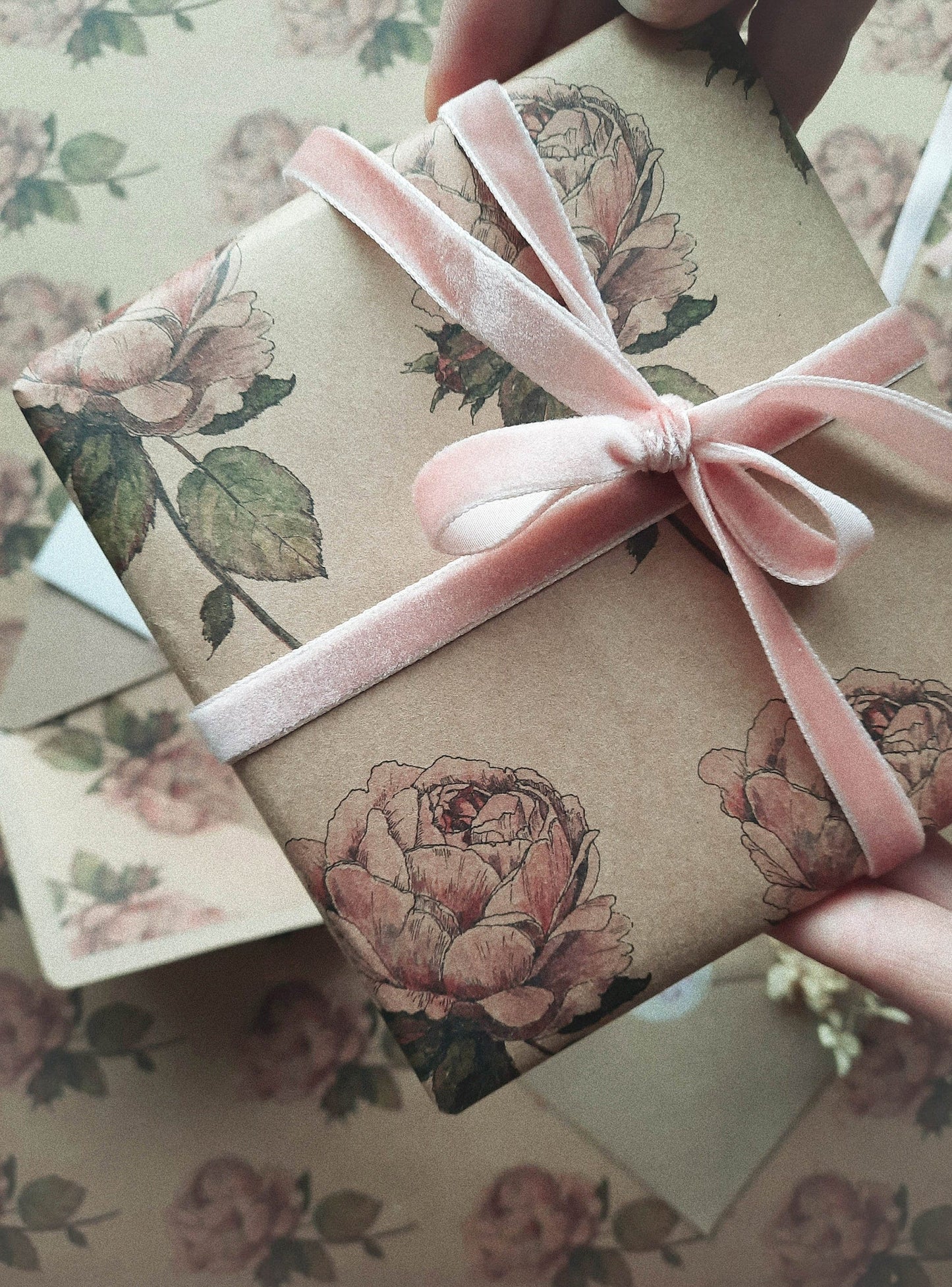 Vintage rose Wrapping paper, Gift Wrap, Wrapping, Rose Gift Warp, Wrapping paper, gift paper, floral wrapping paper, rose recycled wrappaper