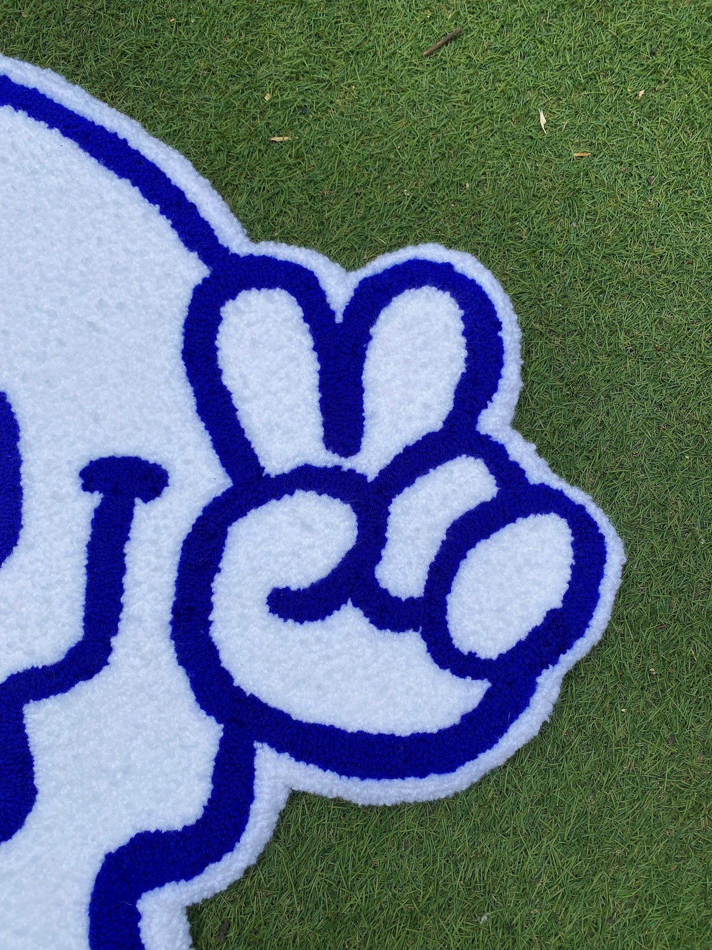 Cute trippy smile non-slip rug, Psychedelic Tripping Decor, New home gift, Alien rug