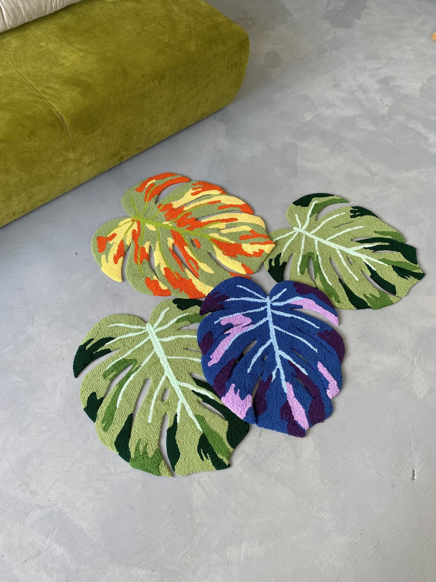 Tufted Monstera Leaf Rug, Hypoallergenic Acrylic Nature-Inspired Decor, Non-slip Area rug, Sentimental gift for Mother day, Gift for mother